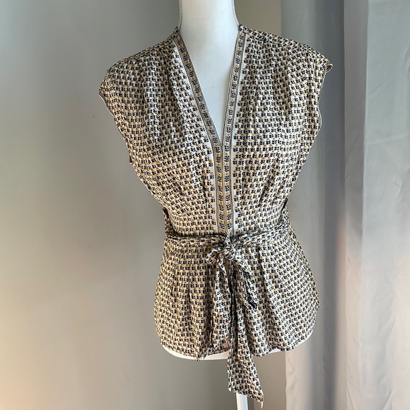 Max Studio Tops - Max Studio blouse, size small